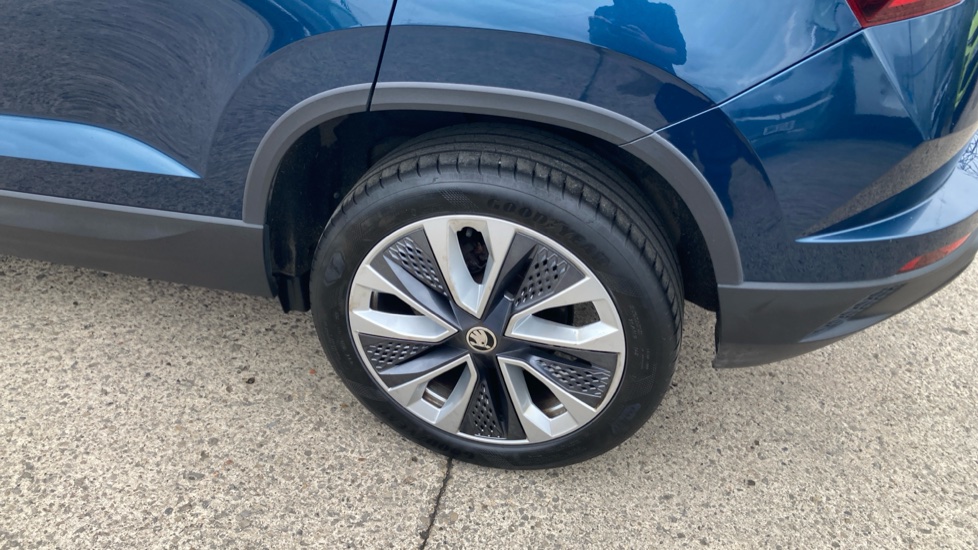 Skoda Karoq 1.5 TSI SE L 5dr DSG Petrol Estate - Image 22