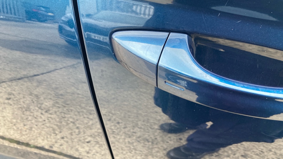 Skoda Karoq 1.5 TSI SE L 5dr DSG Petrol Estate - Image 26