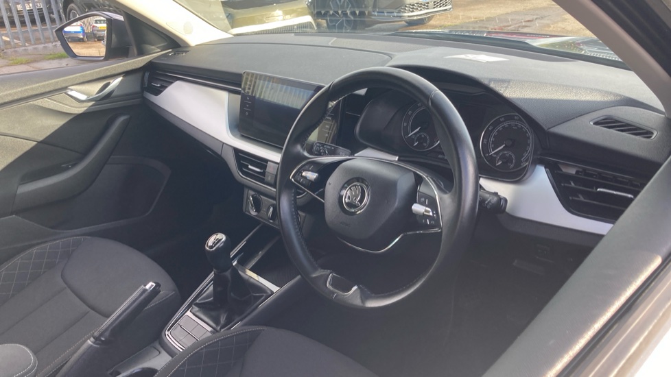 Skoda Kamiq 1.0 TSI 110 SE Drive 5dr Petrol Hatchback - Image 6