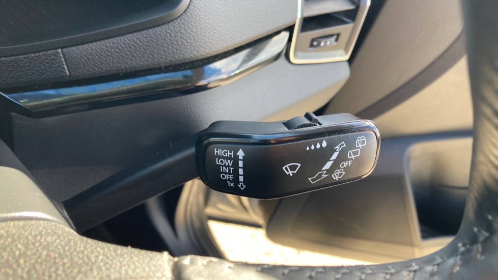Skoda Karoq 1.5 TSI SE L 5dr Petrol Estate - Image 29