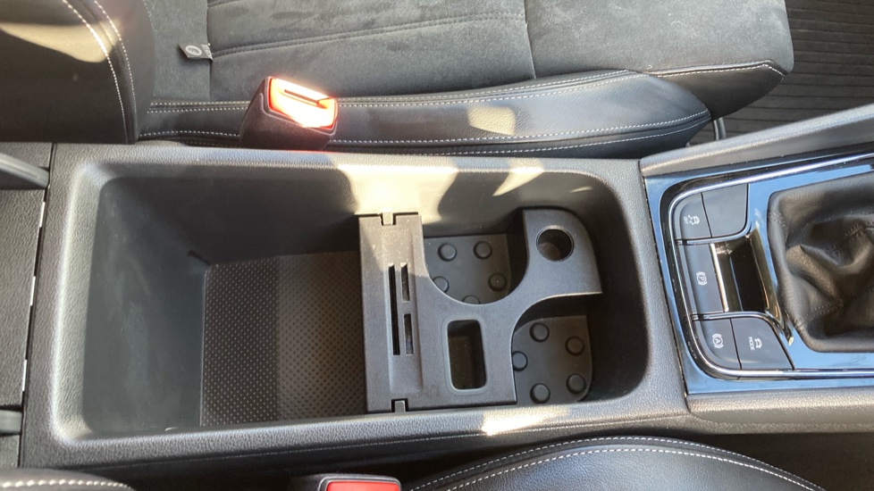 Skoda Karoq 1.5 TSI SE L 5dr Petrol Estate - Image 34