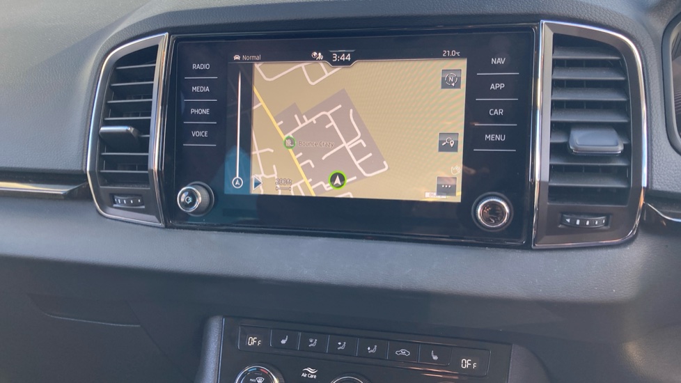 Skoda Karoq 1.5 TSI SE L 5dr Petrol Estate - Image 36