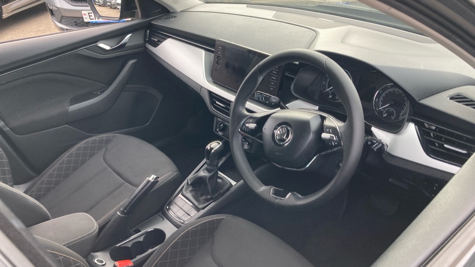 Skoda Kamiq 1.0 TSI 110 SE Drive 5dr DSG Petrol Hatchback - Image 6