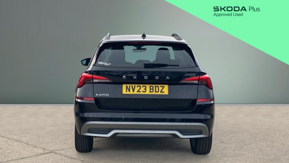 Skoda Kamiq 1.0 TSI 110 SE Drive 5dr DSG Petrol Hatchback - Image 8
