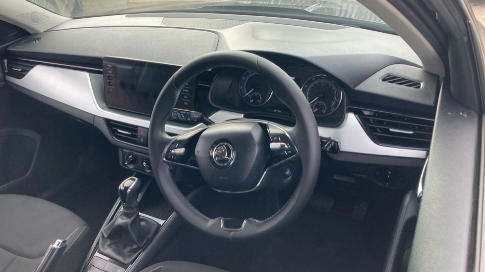 Skoda Kamiq 1.0 TSI 110 SE Drive 5dr DSG Petrol Hatchback - Image 10