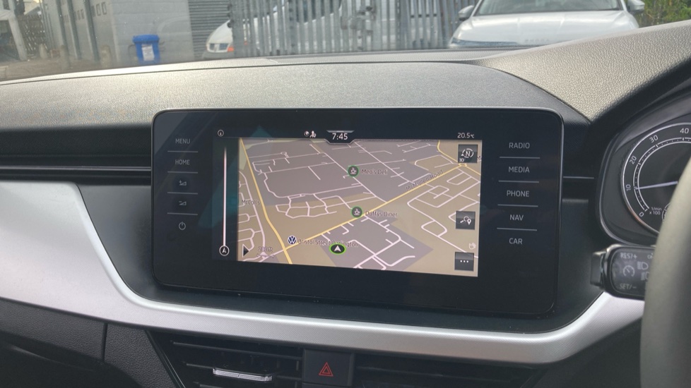 Skoda Kamiq 1.0 TSI 110 SE Drive 5dr DSG Petrol Hatchback - Image 34