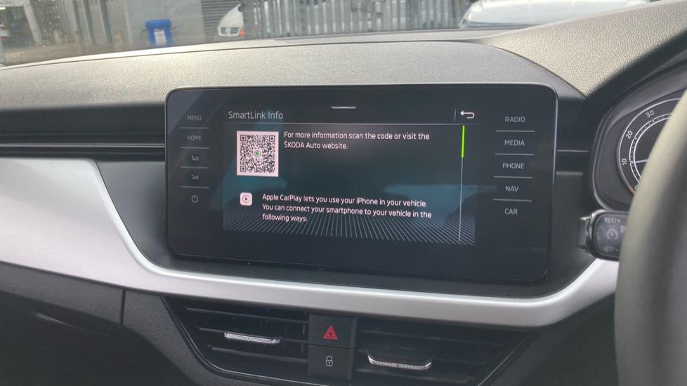 Skoda Kamiq 1.0 TSI 110 SE Drive 5dr DSG Petrol Hatchback - Image 35