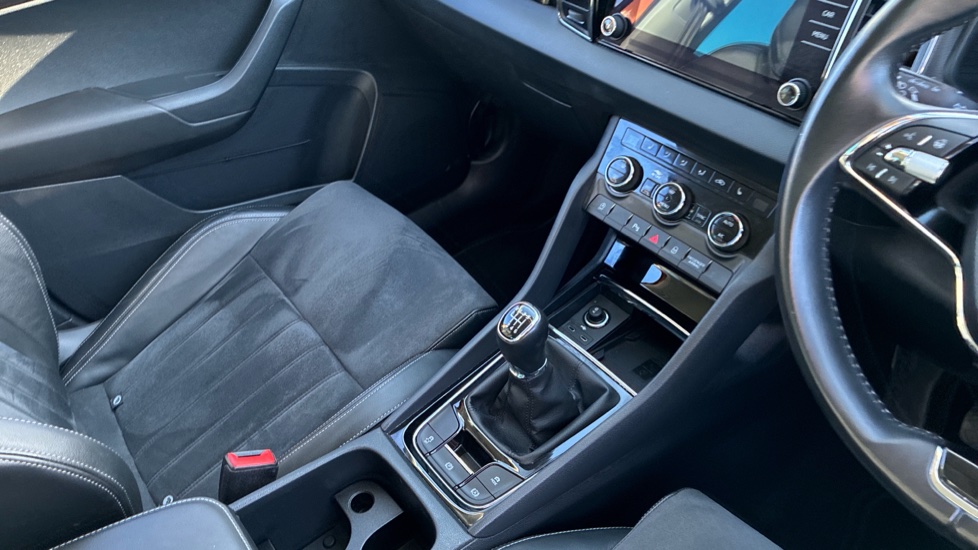 Skoda Karoq 1.5 TSI SE L 5dr Petrol Estate - Image 14