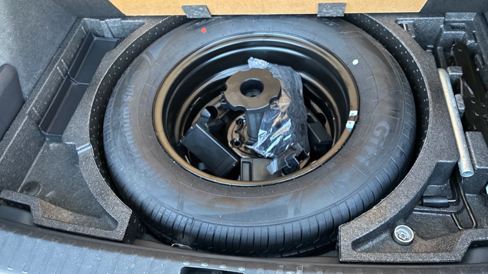 Skoda Karoq 1.5 TSI SE L 5dr Petrol Estate - Image 22