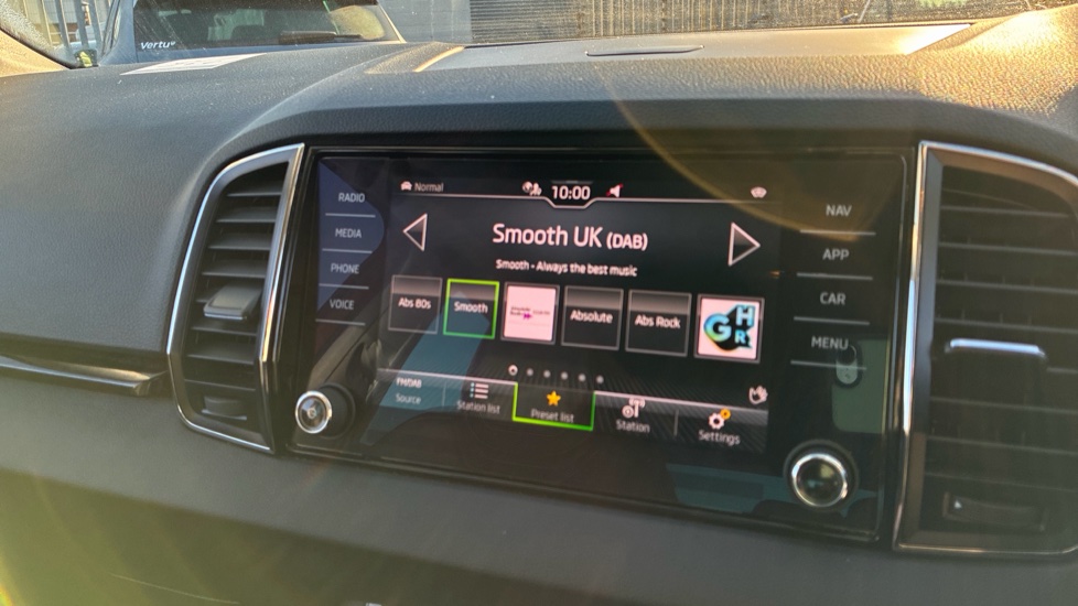 Skoda Karoq 1.5 TSI SE L 5dr Petrol Estate - Image 31