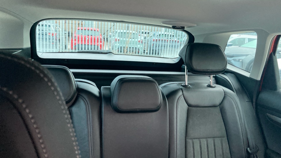 Skoda Karoq 1.5 TSI SE L 5dr DSG Petrol Estate - Image 16
