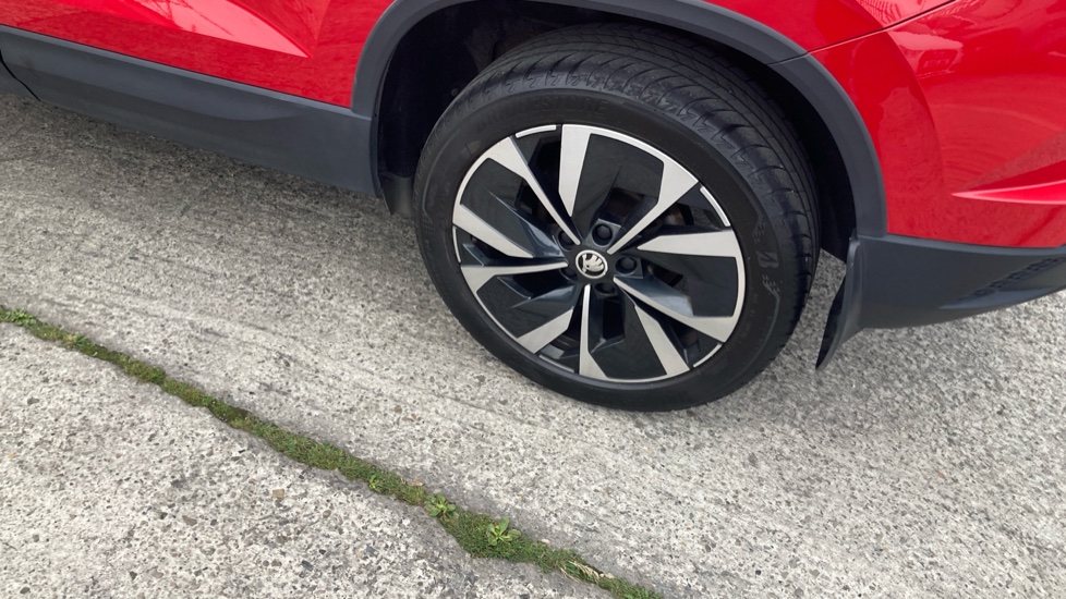 Skoda Karoq 1.5 TSI SE L 5dr DSG Petrol Estate - Image 22