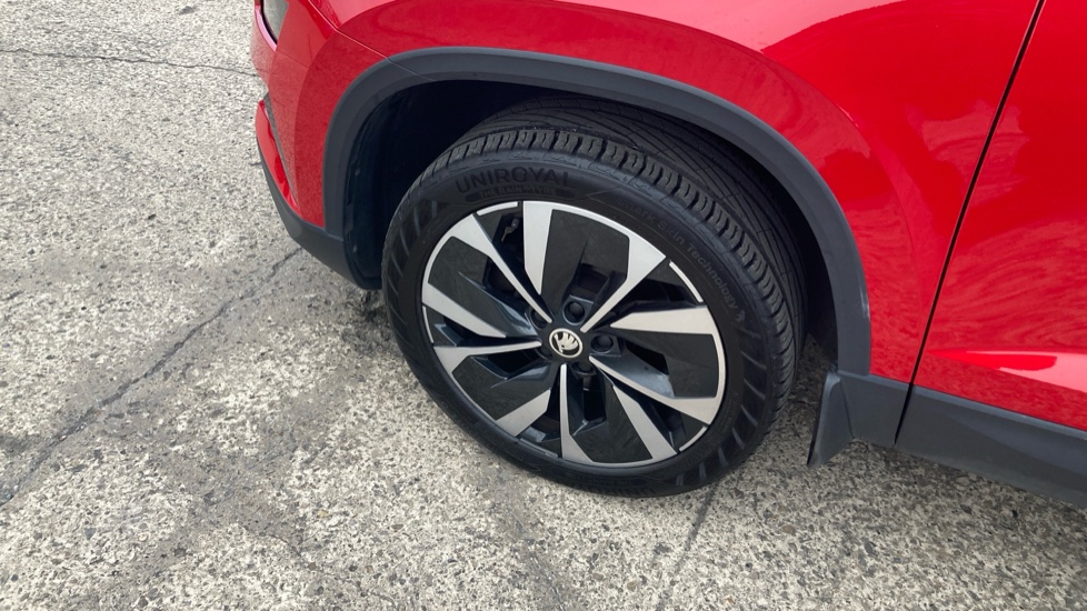 Skoda Karoq 1.5 TSI SE L 5dr DSG Petrol Estate - Image 23