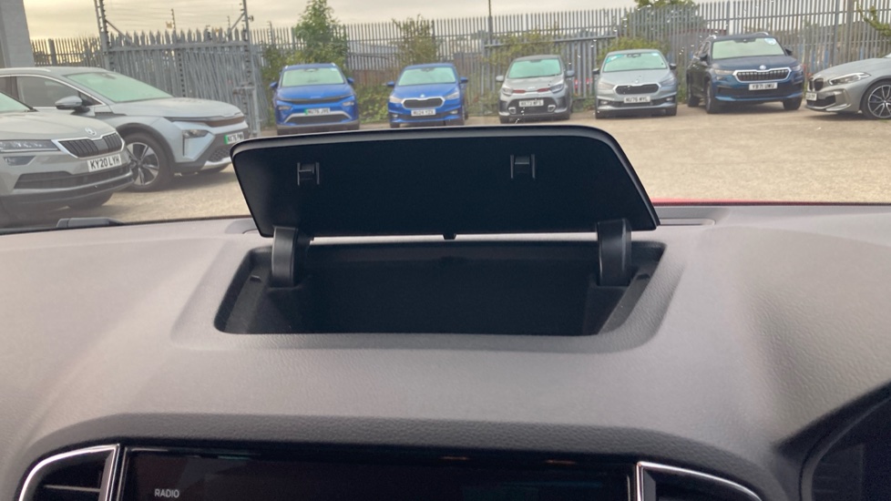 Skoda Karoq 1.5 TSI SE L 5dr DSG Petrol Estate - Image 32