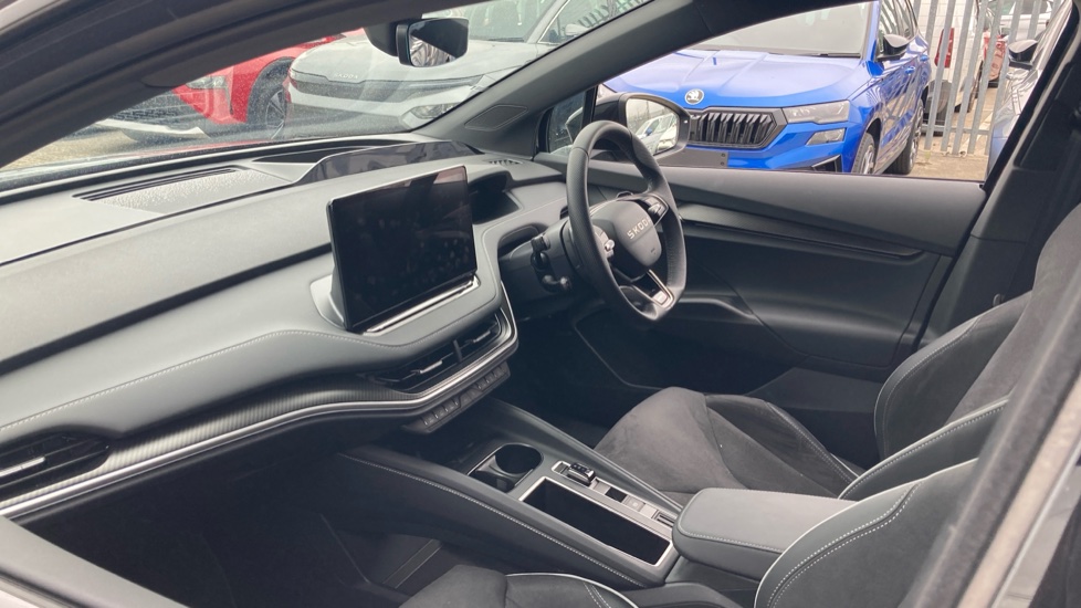 Skoda Enyaq 210kW 85x Sportline 82kWh 4x4 5dr Auto Electric Estate - Image 2