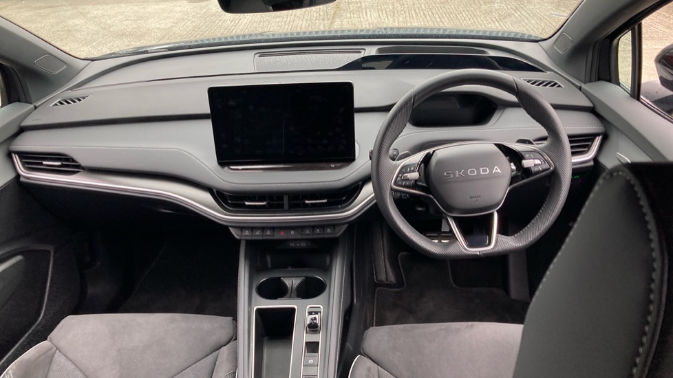 Skoda Enyaq 210kW 85x Sportline 82kWh 4x4 5dr Auto Electric Estate - Image 9