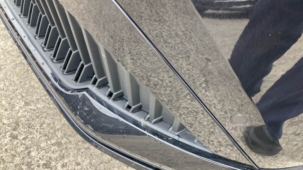 Skoda Enyaq 210kW 85x Sportline 82kWh 4x4 5dr Auto Electric Estate - Image 24