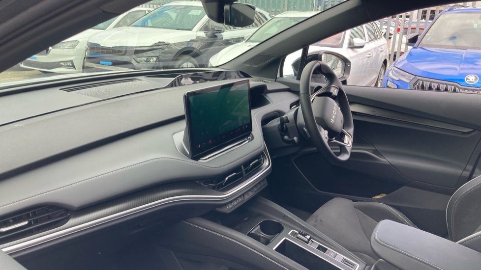 Skoda Enyaq 210kW 85x Sportline 82kWh 4x4 5dr Auto Electric - Image 2