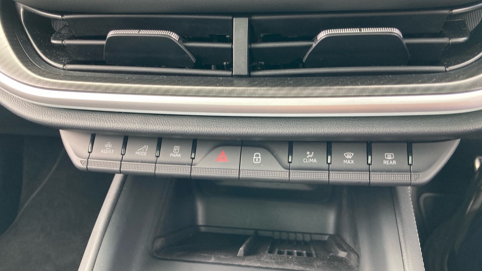 Skoda Enyaq 210kW 85x Sportline 82kWh 4x4 5dr Auto Electric - Image 13