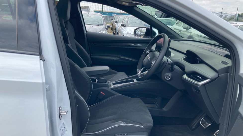 Skoda Enyaq 210kW 85x Sportline 82kWh 4x4 5dr Auto Electric - Image 15