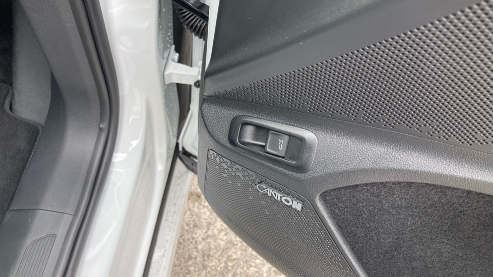 Skoda Enyaq 210kW 85x Sportline 82kWh 4x4 5dr Auto Electric - Image 31