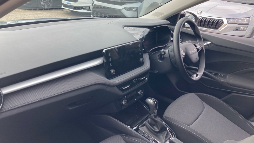 Skoda Fabia 1.0 TSI 116 Design Edition 5dr DSG Petrol Hatchback - Image 2