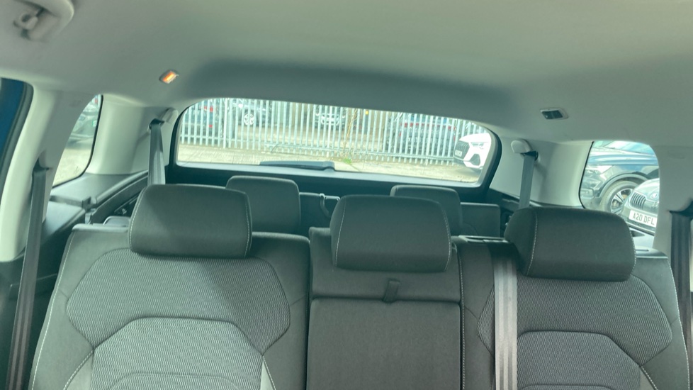 Skoda Kodiaq 1.5 TSI SE Drive 5dr DSG [7 Seat] Petrol Estate - Image 16