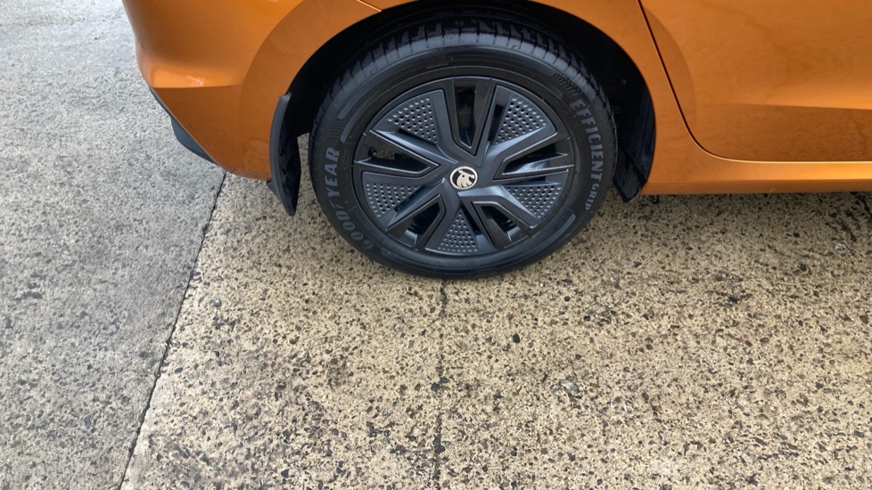 Skoda Fabia 1.0 TSI 116 Colour Edition 5dr DSG Petrol Hatchback - Image 21