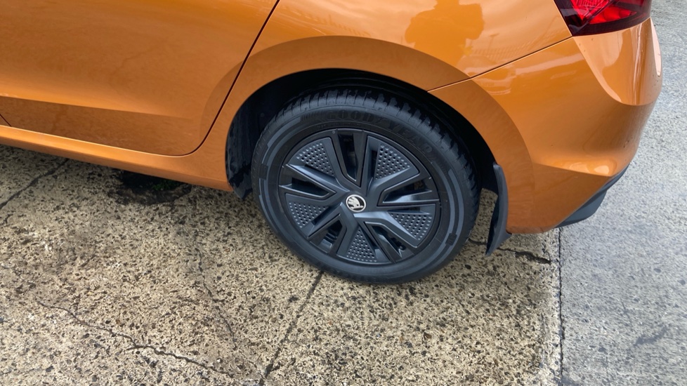 Skoda Fabia 1.0 TSI 116 Colour Edition 5dr DSG Petrol Hatchback - Image 22
