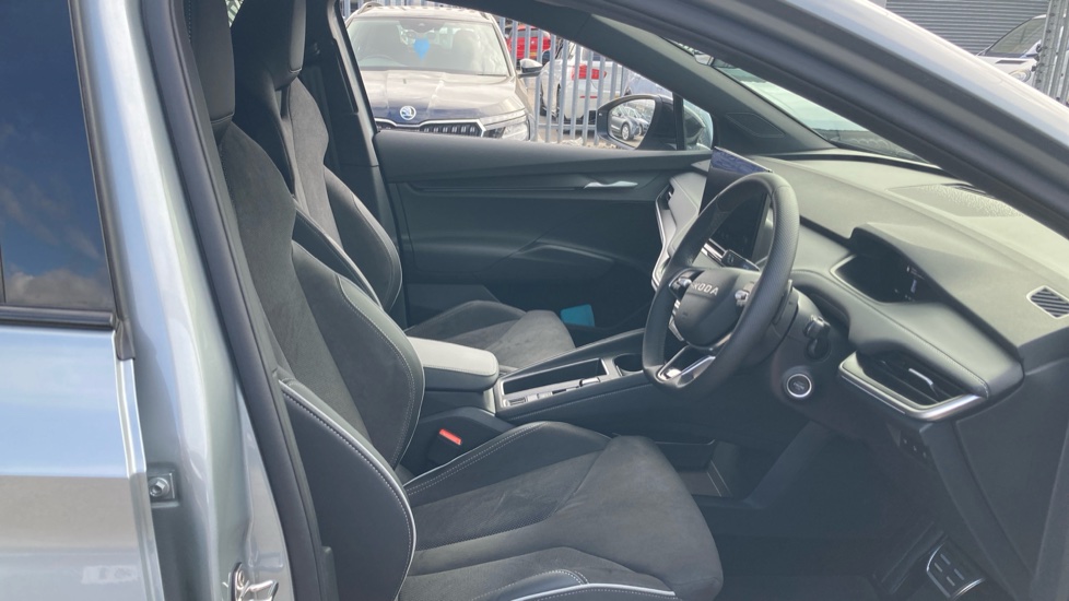 Skoda Elroq 210kW 85 SportLine 82kWh 5dr Auto Electric Estate - Image 15