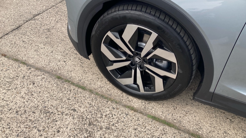 Skoda Elroq 210kW 85 SportLine 82kWh 5dr Auto Electric Estate - Image 23