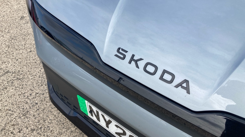 Skoda Elroq 210kW 85 SportLine 82kWh 5dr Auto Electric Estate - Image 25