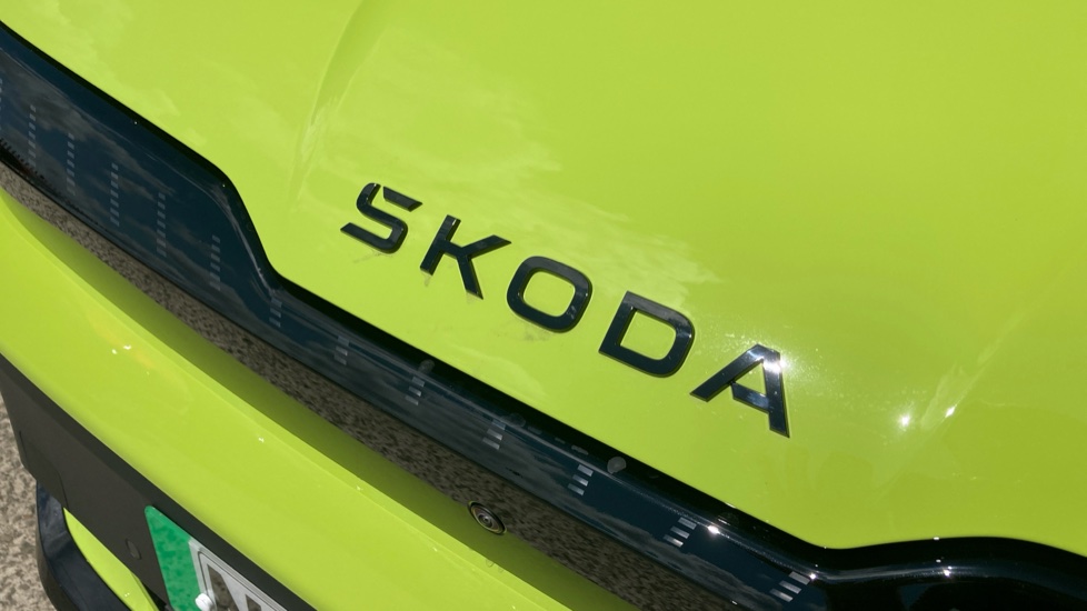 Skoda Elroq 250kW vRS 84kWh 4x4 5dr Auto Electric Estate - Image 25