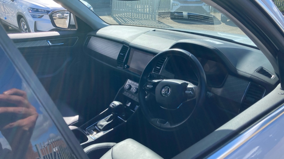 Skoda Kodiaq 1.5 TSI SE L Executive 5dr DSG [7 Seat] Petrol Estate - Image 6