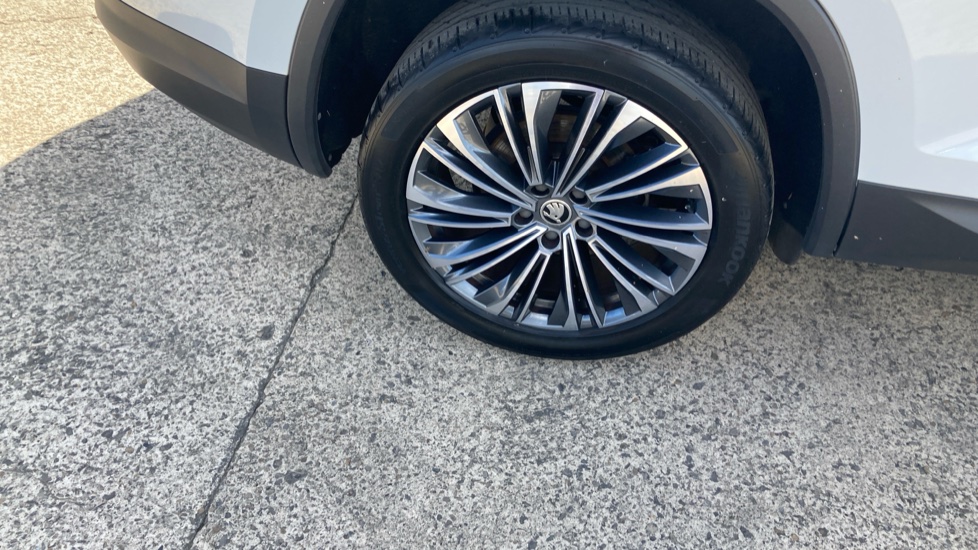 Skoda Kodiaq 1.5 TSI SE L Executive 5dr DSG [7 Seat] Petrol Estate - Image 21