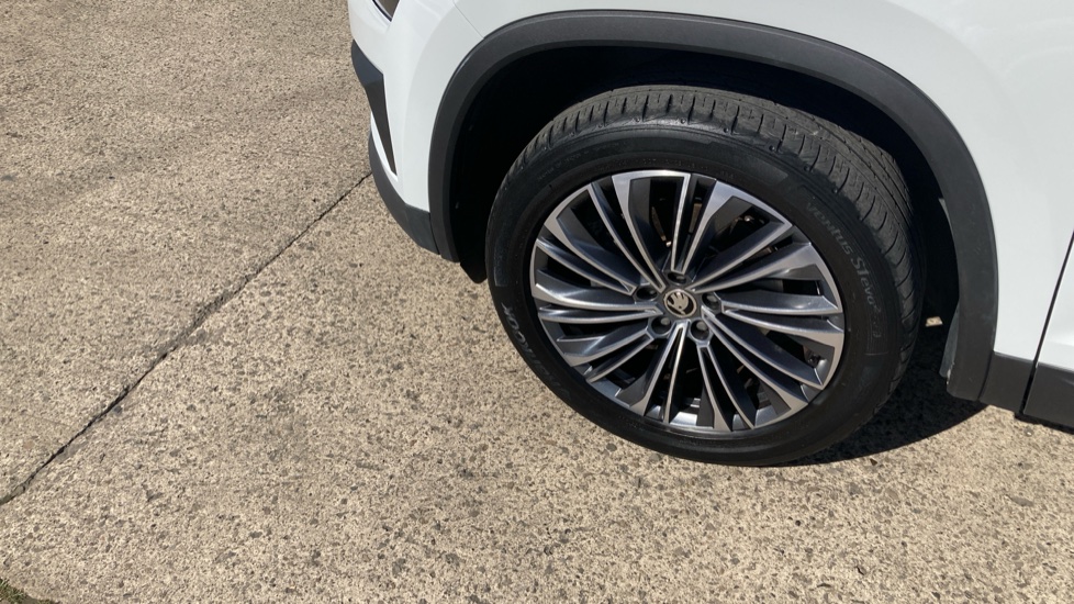 Skoda Kodiaq 1.5 TSI SE L Executive 5dr DSG [7 Seat] Petrol Estate - Image 23