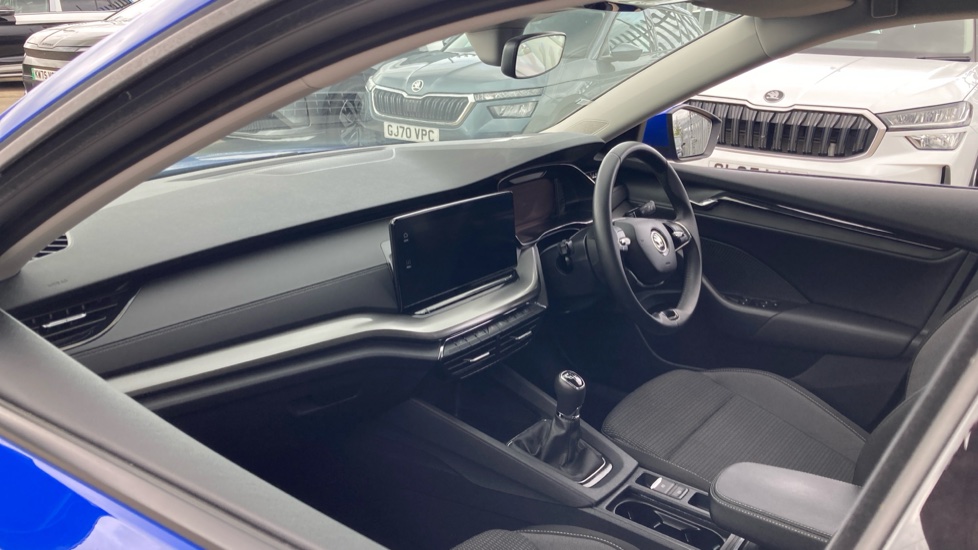 Skoda Octavia 2.0 TDI SE Technology 5dr Diesel Hatchback - Image 2