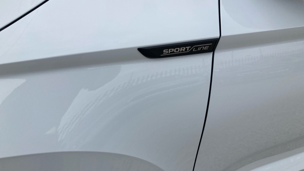 Skoda Karoq 1.5 TSI Sportline Edition 5dr DSG Petrol Estate - Image 25