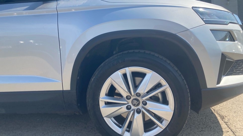 Skoda Karoq 1.5 TSI SE Edition 5dr DSG Petrol Estate - Image 5