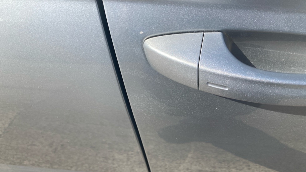 Skoda Karoq 1.5 TSI SE Edition 5dr DSG Petrol Estate - Image 26