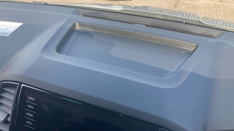 Skoda Karoq 1.5 TSI SE Edition 5dr DSG Petrol Estate - Image 30