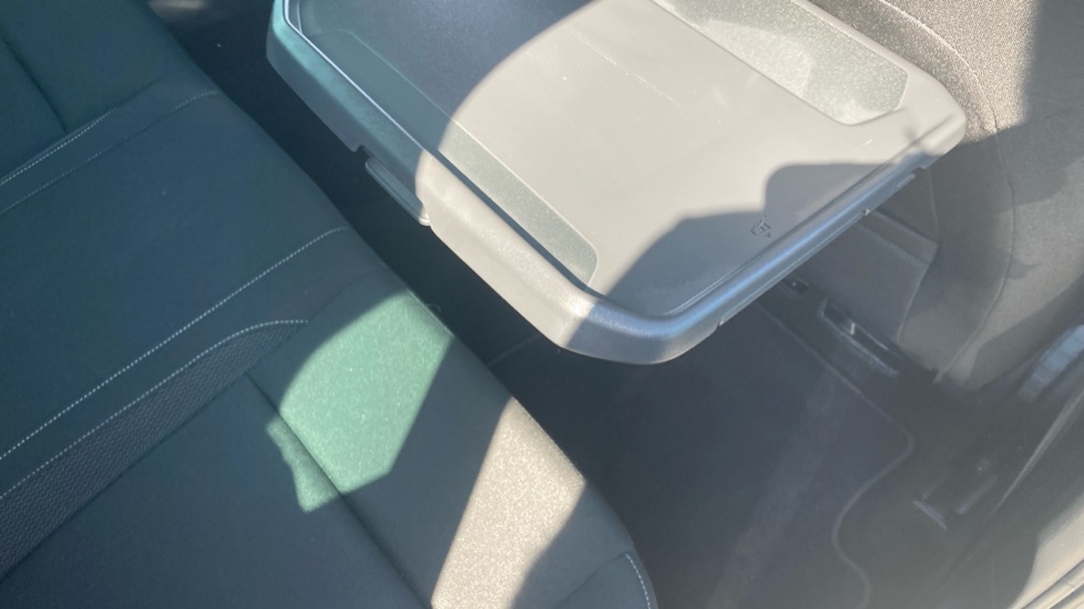 Skoda Karoq 1.5 TSI SE Edition 5dr DSG Petrol Estate - Image 38