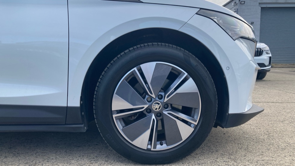 Skoda Enyaq 132kW 60 ecoSuite 62kWh 5dr Auto [120kW] Electric Estate - Image 5