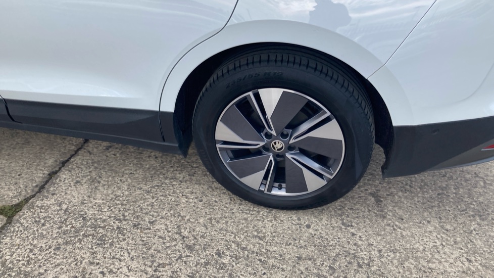 Skoda Enyaq 132kW 60 ecoSuite 62kWh 5dr Auto [120kW] Electric Estate - Image 22
