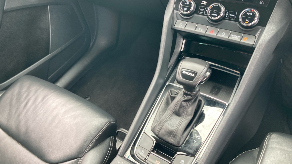 Skoda Kodiaq 1.5 TSI SE L Executive 5dr DSG [7 Seat] Petrol Estate - Image 14
