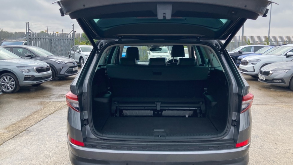 Skoda Kodiaq 1.5 TSI SE L Executive 5dr DSG [7 Seat] Petrol Estate - Image 20