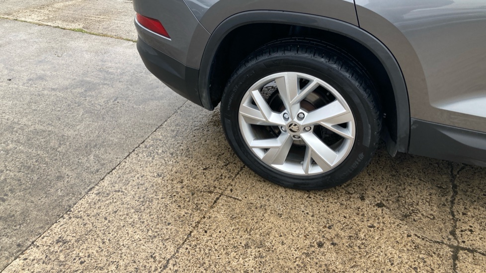 Skoda Kodiaq 1.5 TSI SE L Executive 5dr DSG [7 Seat] Petrol Estate - Image 21