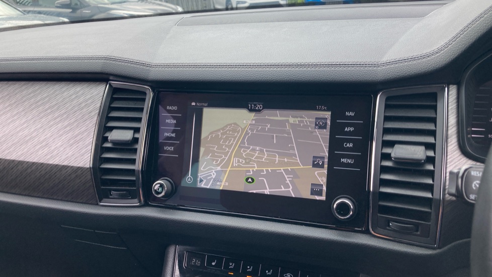 Skoda Kodiaq 1.5 TSI SE L Executive 5dr DSG [7 Seat] Petrol Estate - Image 36