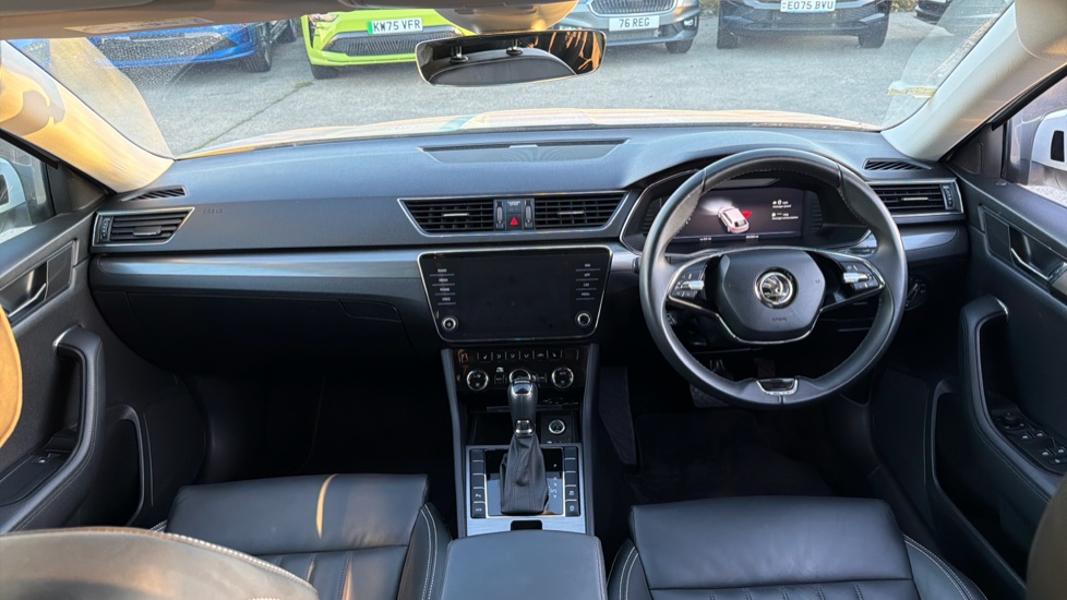 Skoda Superb 2.0 TDI CR SE L 5dr DSG Diesel Estate - Image 9