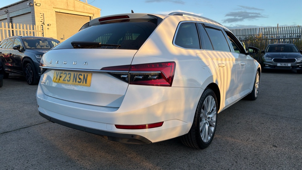 Skoda Superb 2.0 TDI CR SE L 5dr DSG Diesel Estate - Image 40